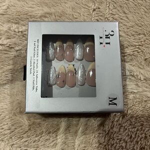 Silver and Nude Press-On Nails Set MEDIUM